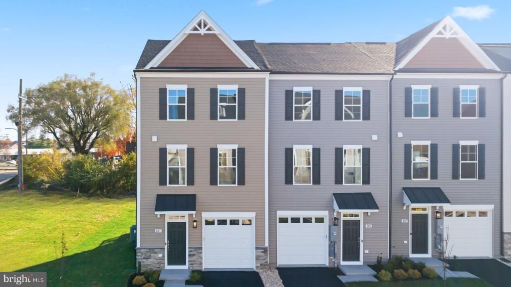 201 Monteith Drive, Winchester, VA 22601 Main Photo