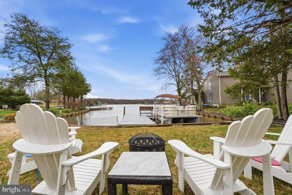 1353 LAKEVIEW PARKWAY, LOCUST GROVE, VA 22508