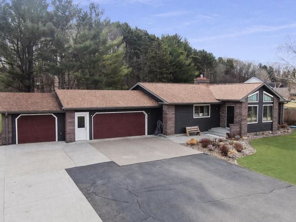 1719 S Highland DRIVE, Sparta, WI 54656