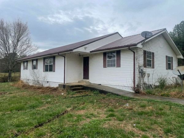 1169 Hurricane Creek Rd , Stewart, TN 37175