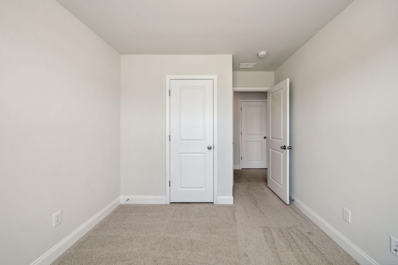 231 Harding Lane Photo 40