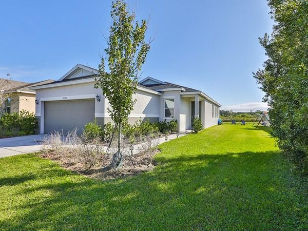 10546 MEDFORD LAKE DRIVE , RIVERVIEW, FL 33578