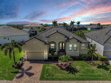 6224 SIGNATURE POINTE LANE, BRADENTON, FL 34210