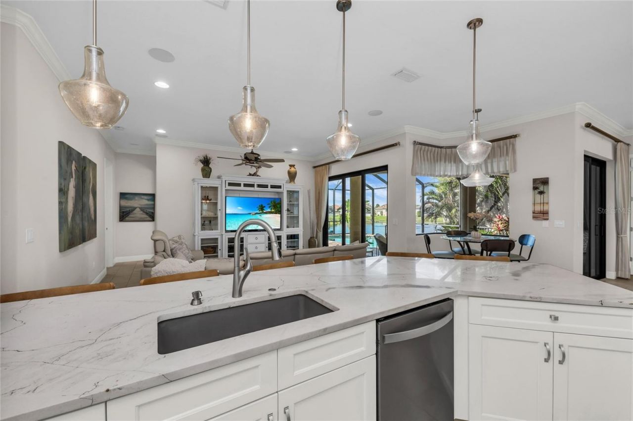 6224 Signature Pointe Lane, Bradenton, FL 34210 Photo