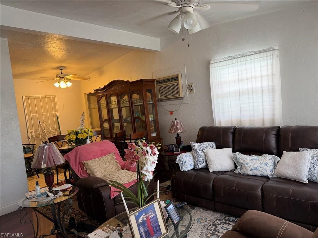 32 Roanoke Dr , Fort Myers, FL 33905 Photo