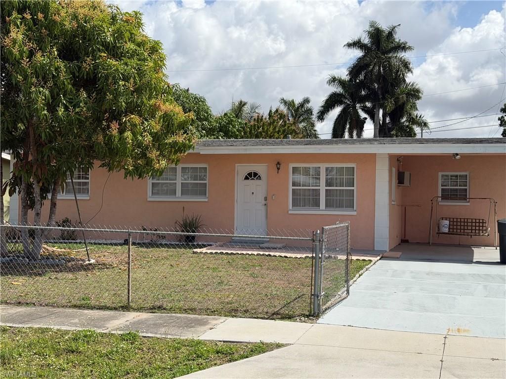 32 Roanoke Dr , Fort Myers, FL 33905 Photo