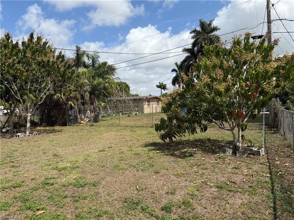 32 Roanoke Dr, Fort Myers, FL 33905 Photo