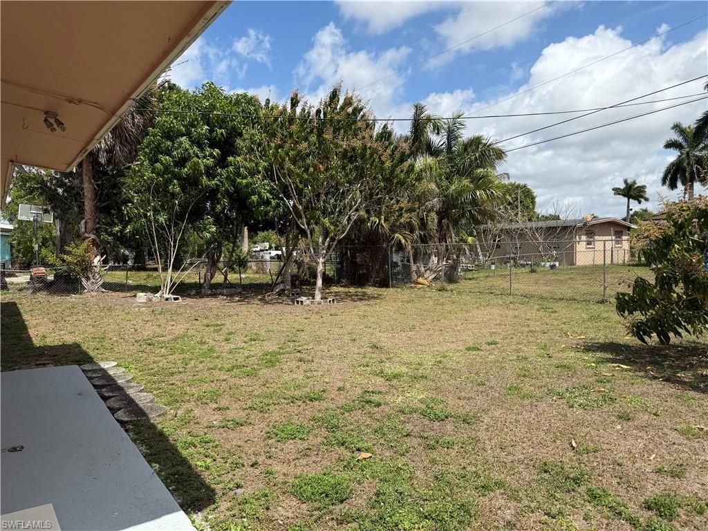 32 Roanoke Dr , Fort Myers, FL 33905 Photo