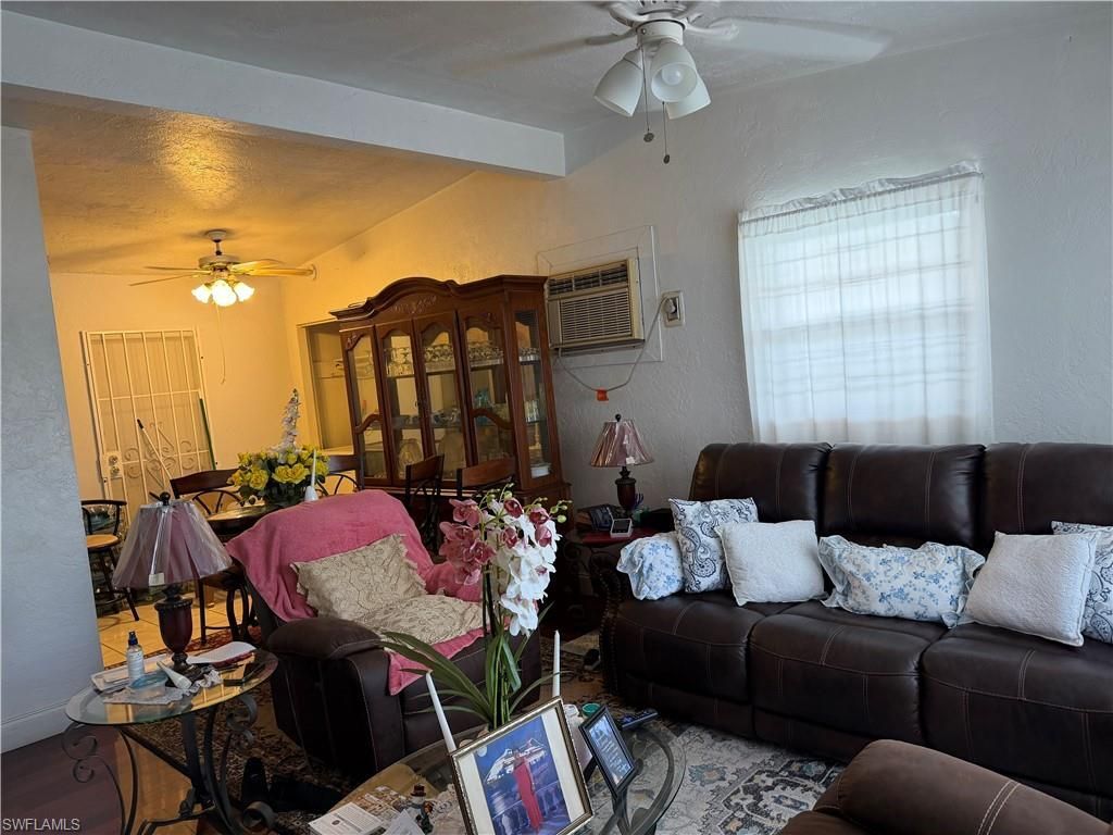 32 Roanoke Dr, Fort Myers, FL 33905 Photo