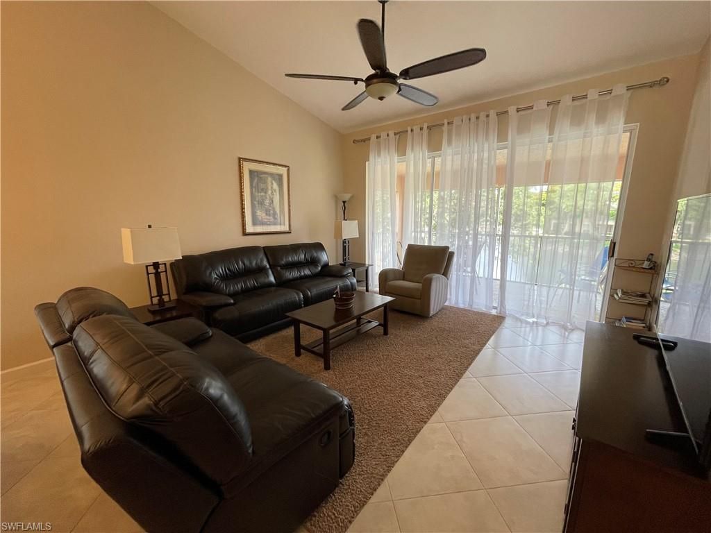 440 Wiggins Lake Ct, Unit 201, Naples, FL 34110 Photo