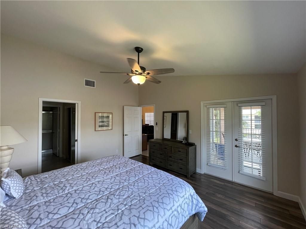 440 Wiggins Lake Ct, Unit 201, Naples, FL 34110 Photo