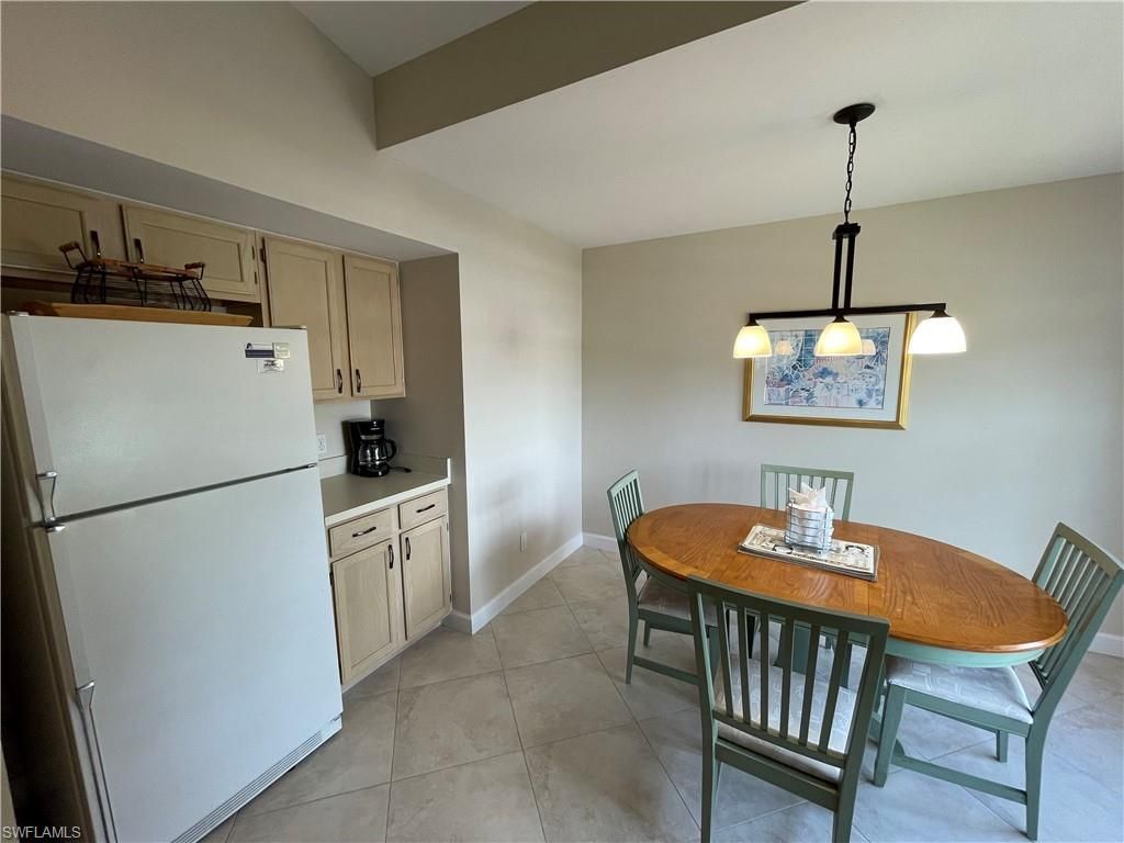 440 Wiggins Lake Ct, Unit 201, Naples, FL 34110 Photo
