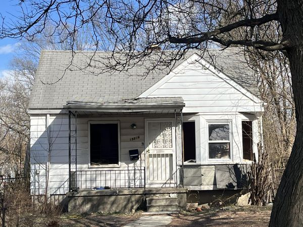 19816 Archdale Street, Detroit, MI 48235