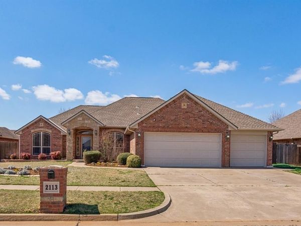 2113 Mulberry Creek Avenue, Yukon, OK 73099