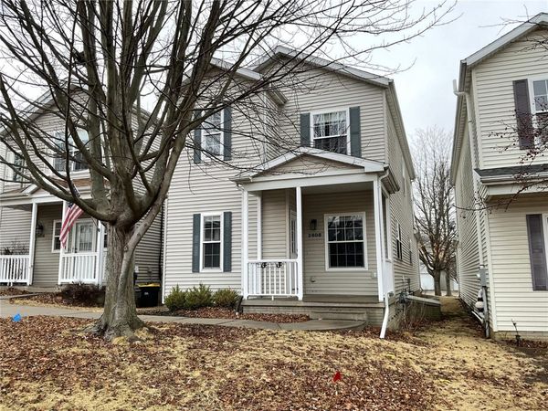 2808 Irving Avenue , Iowa City, IA 52246