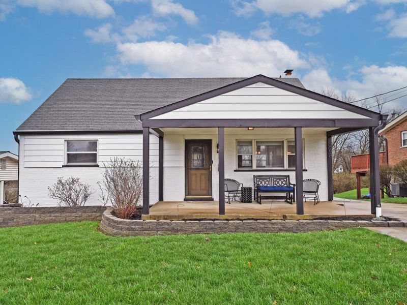 268 Shirljune Drive, Reading, OH 45215 Photo 1