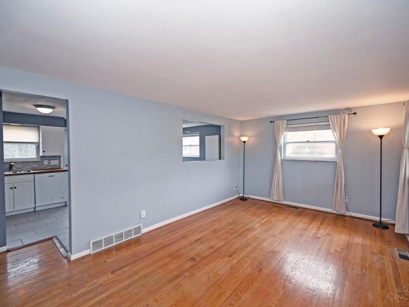 268 Shirljune Drive, Reading, OH 45215 Photo 3