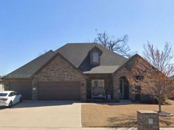 1307 Valle Lane, Springdale, AR 72762