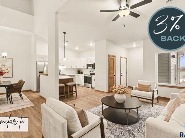 2403 E Jetty Pl, Sioux Falls, SD 57108