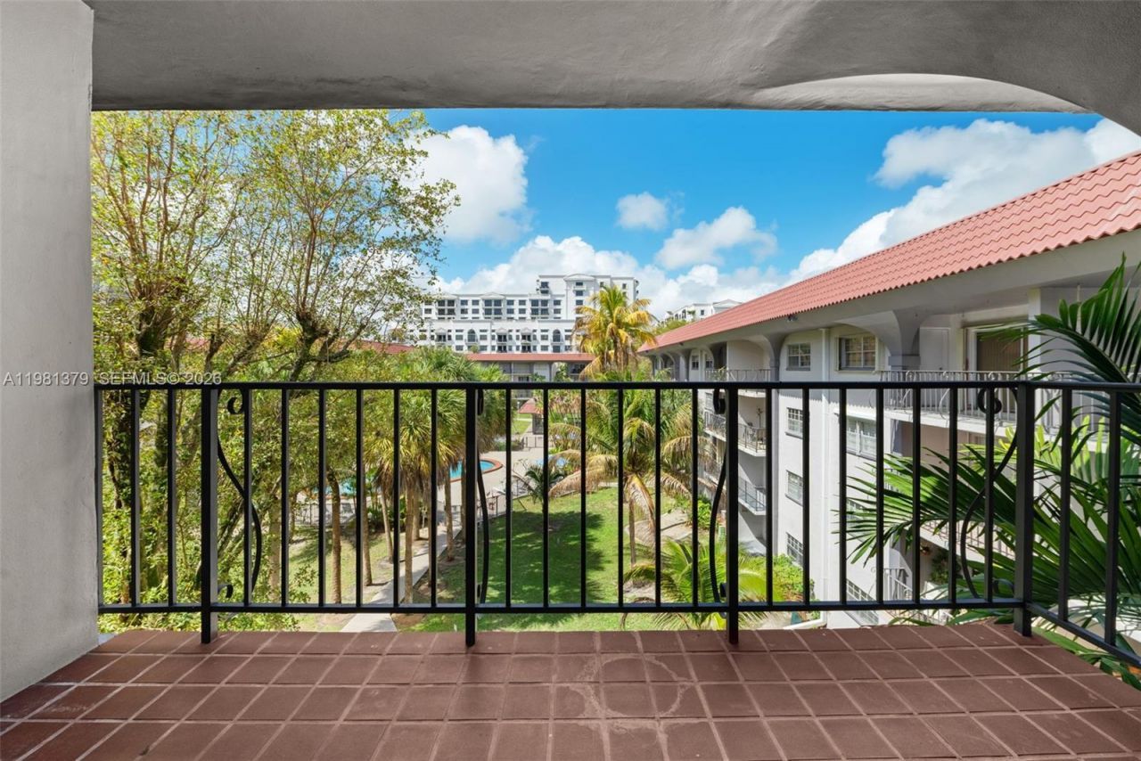 8107 SW 72nd Ave, Unit 410E, Miami, FL 33143 Photo