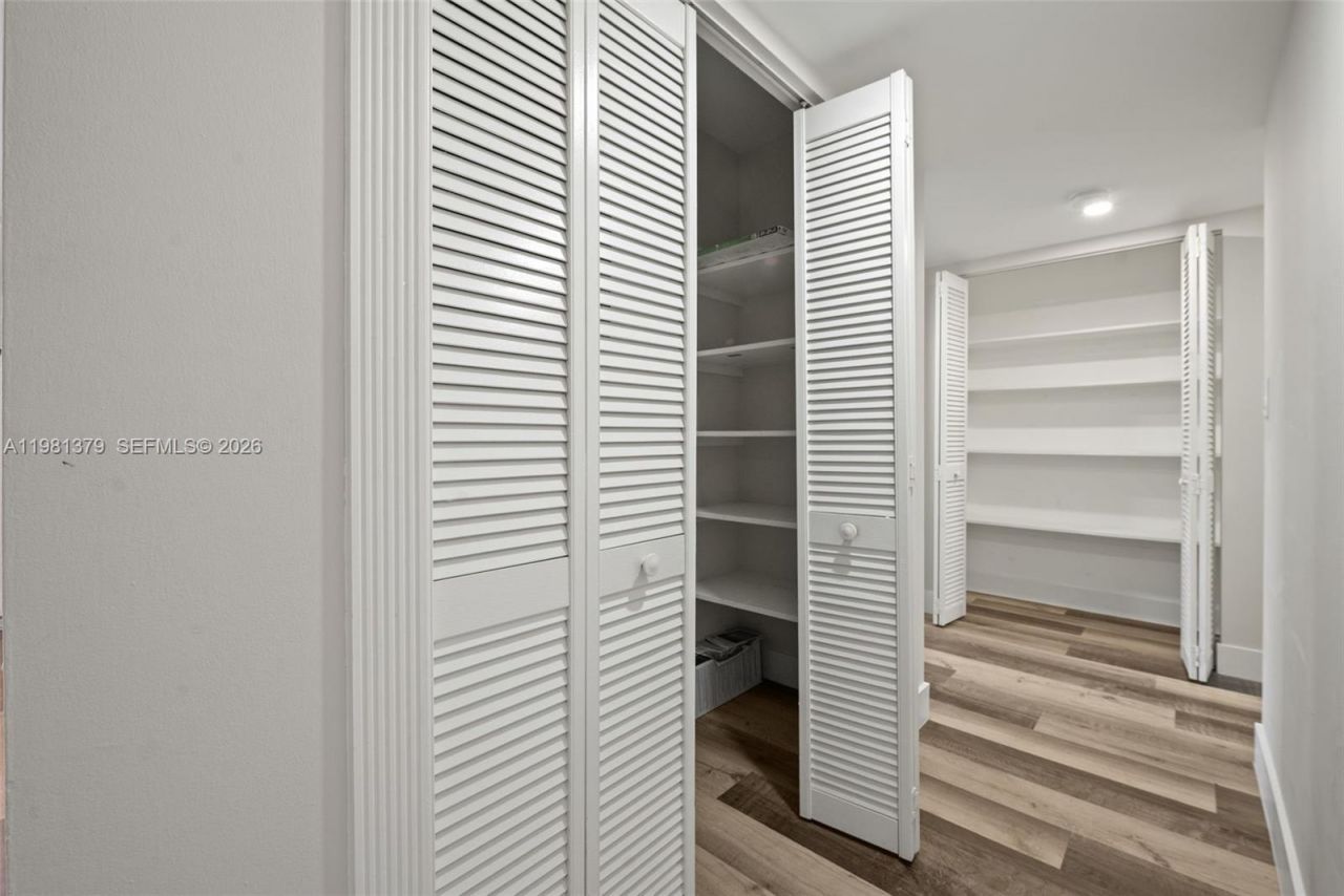 8107 SW 72nd Ave, Unit 410E, Miami, FL 33143 Photo