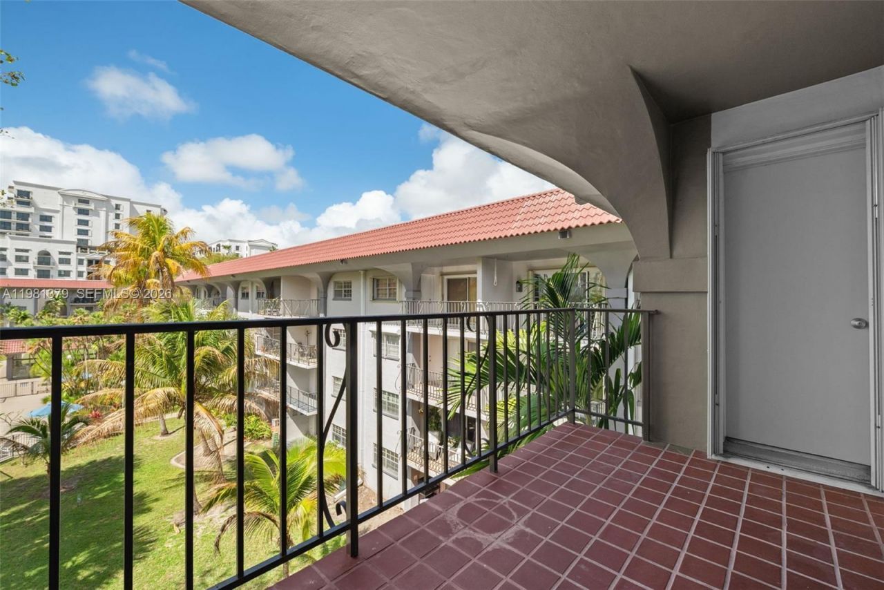 8107 SW 72nd Ave, Unit 410E, Miami, FL 33143 Photo