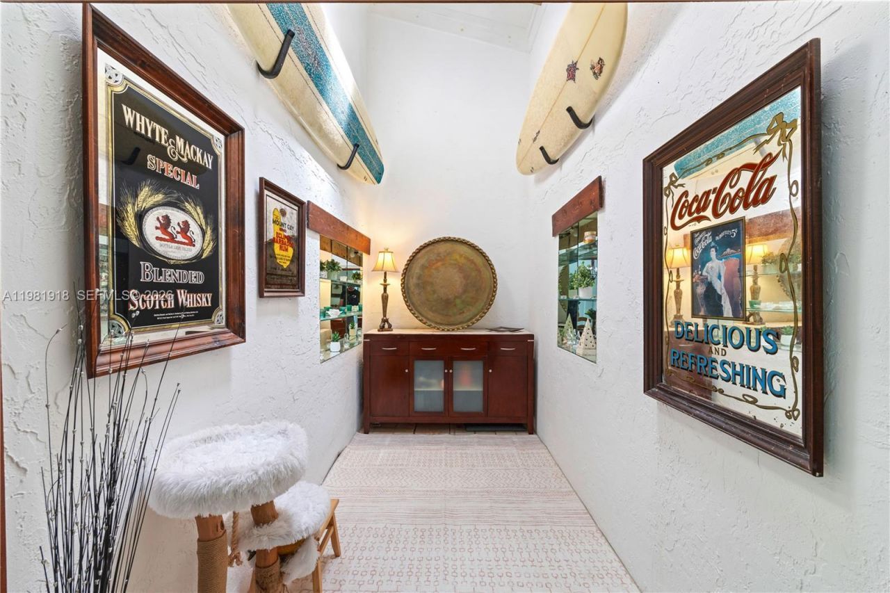 19994 NE 5th Ct, Unit 3C, Miami, FL 33179 Photo