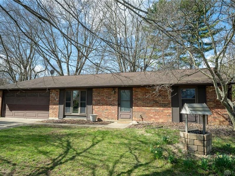 2219 Bradley Court, Bellbrook, OH 45305 Photo 10