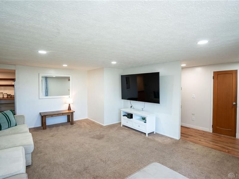 2219 Bradley Court, Bellbrook, OH 45305 Photo 2