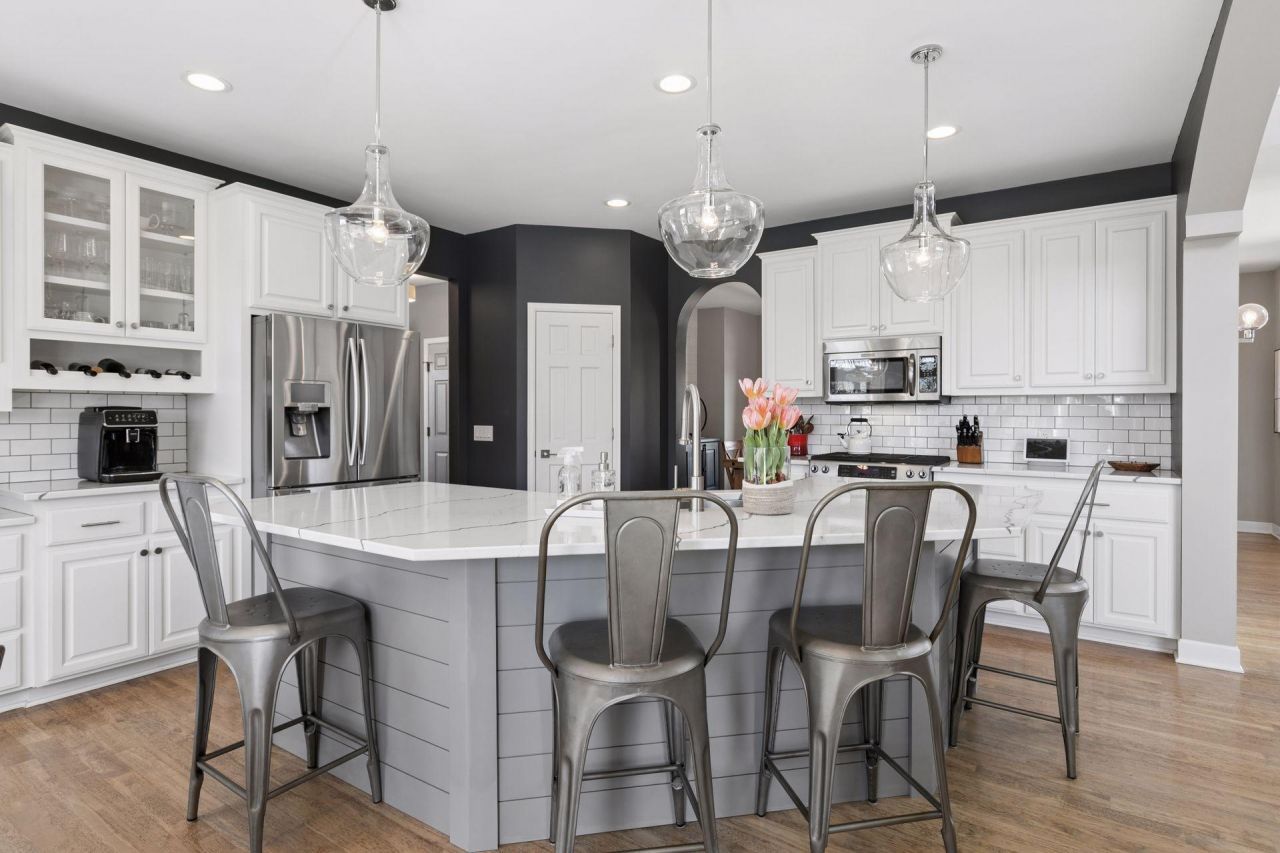 20643 Hazelwood Trail, Lakeville, MN 55044 Main Photo