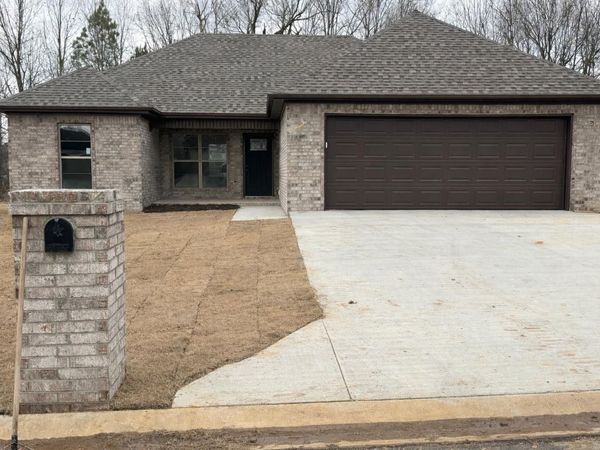 419 Gia , Bono, AR 72416