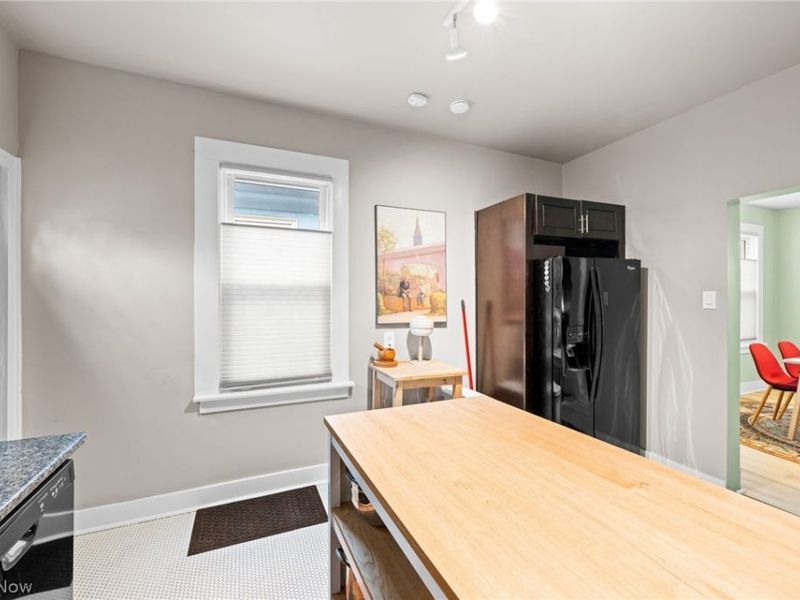 4226 Fulton Court , Cleveland, OH 44113 Photo 11