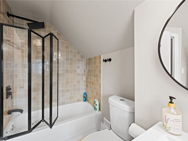 4226 Fulton Court , Cleveland, OH 44113 Photo 22