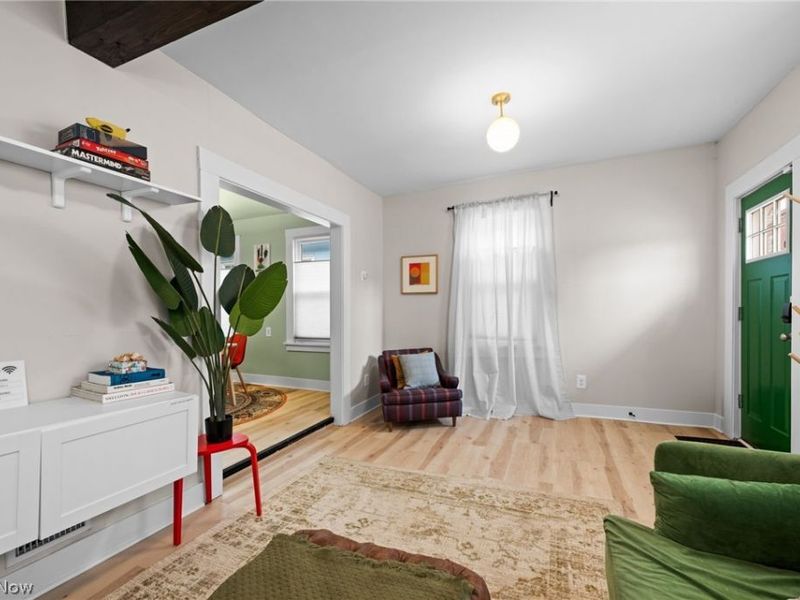 4226 Fulton Court , Cleveland, OH 44113 Photo 4