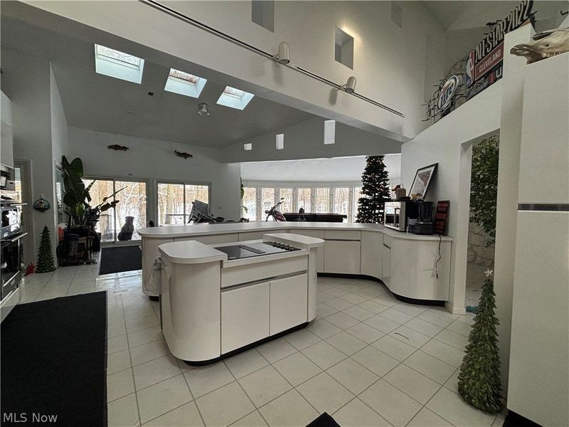 10765 Bell Road, Newbury, OH 44065 Photo 3