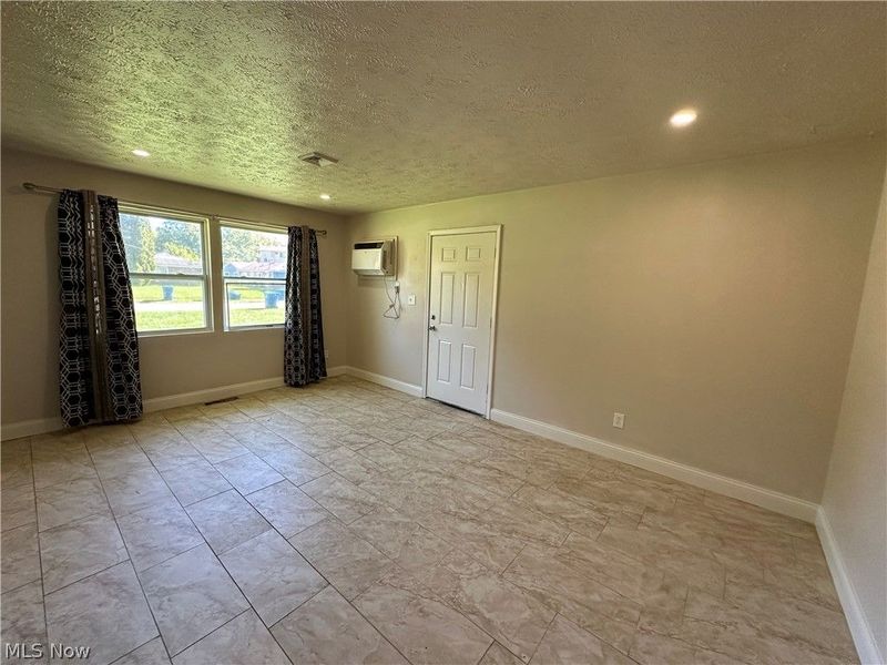 3020 Northgate Avenue, Liberty, OH 44505 Photo 4