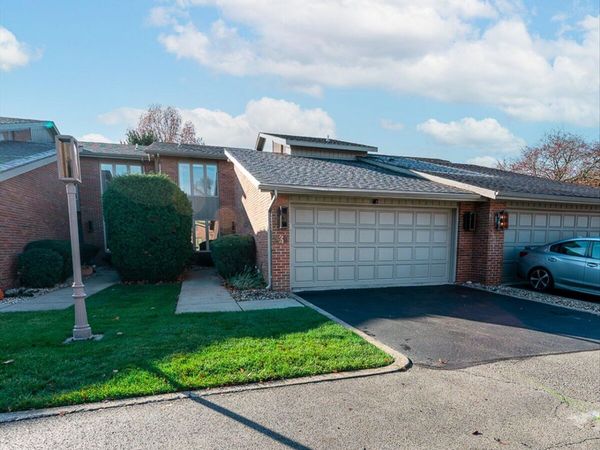 239 Carnoustie Court, Schererville, IN 46375