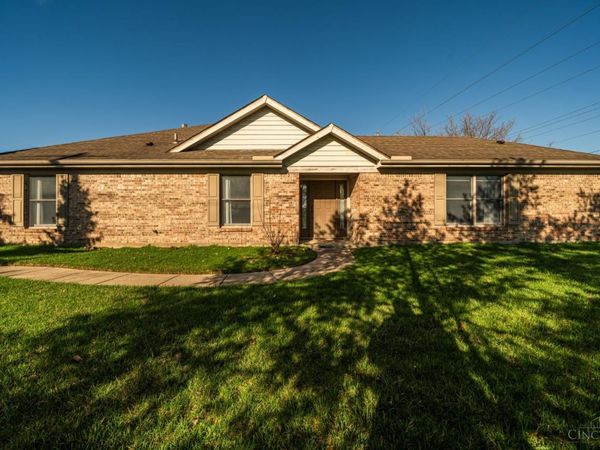 1501 Rockleigh Road, Centerville, OH 45458
