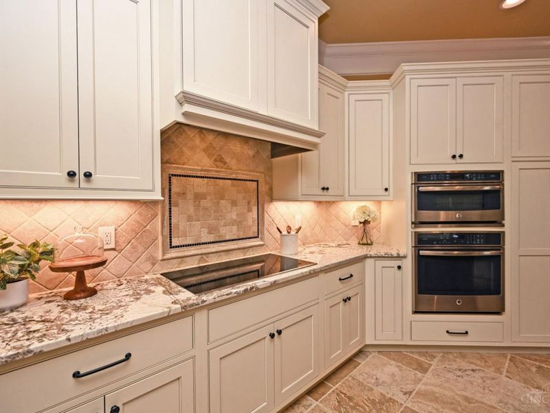 6713 Harbour Town Drive, West Chester, OH 45069 Photo 11