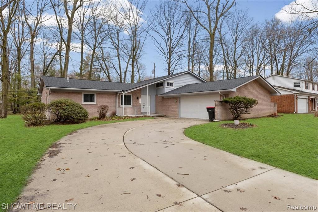 20204 Beechaven Street, Southfield, MI 48076 Main Photo
