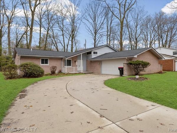 20204 Beechaven Street, Southfield, MI 48076