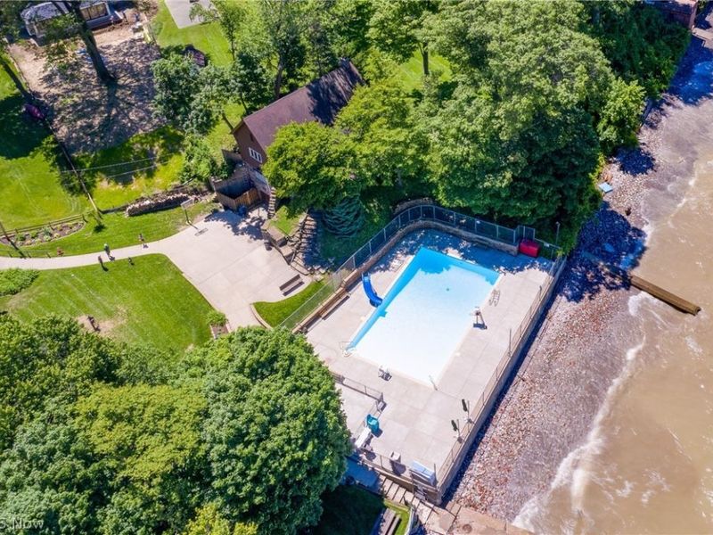 80 E 197th Street , Euclid, OH 44119 Photo 2