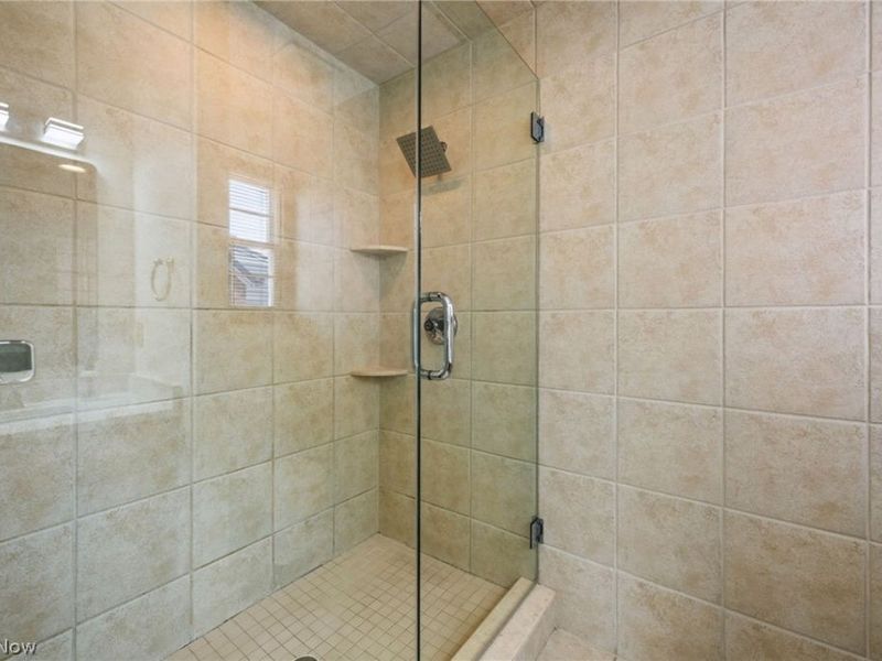 80 E 197th Street , Euclid, OH 44119 Photo 24