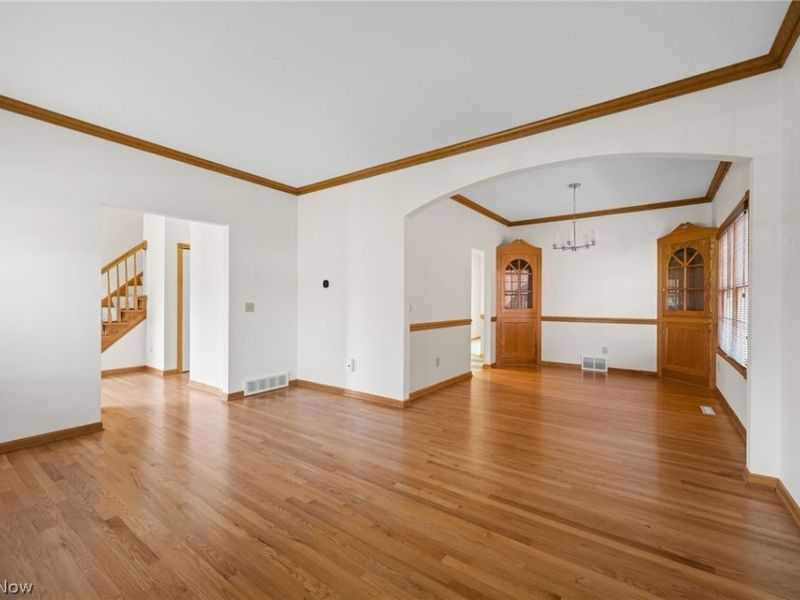 80 E 197th Street , Euclid, OH 44119 Photo 5