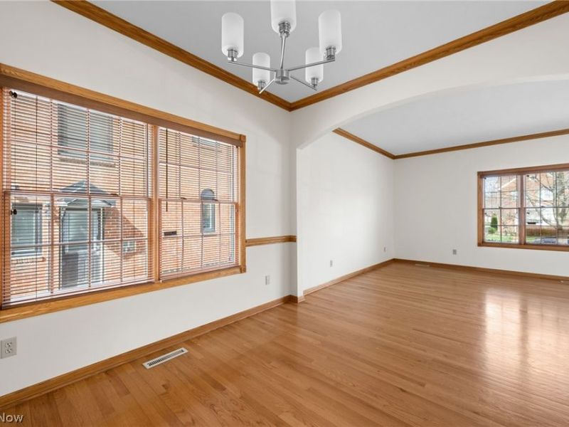 80 E 197th Street , Euclid, OH 44119 Photo 8