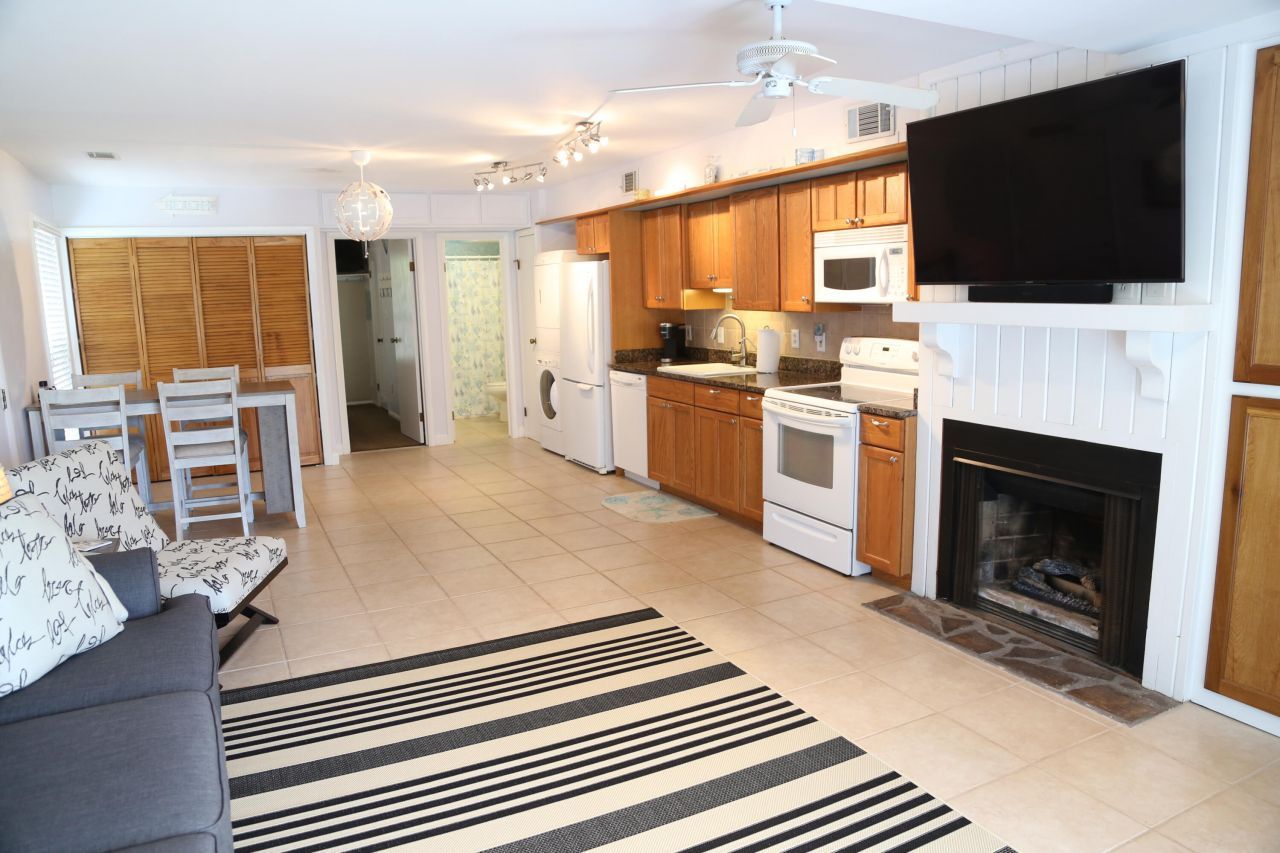 248 Driftwood Lane Photo 18