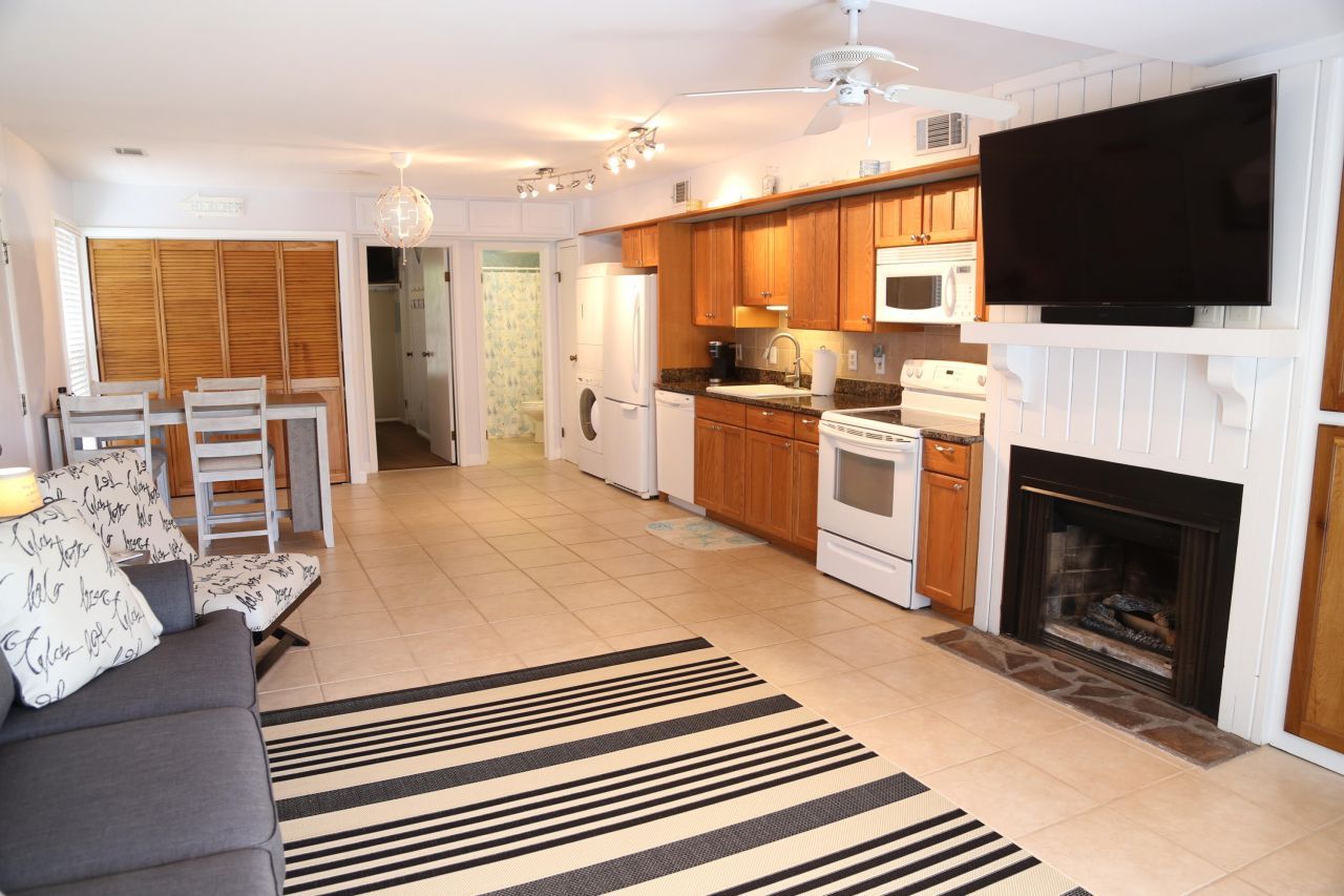 248 Driftwood Lane Photo 19