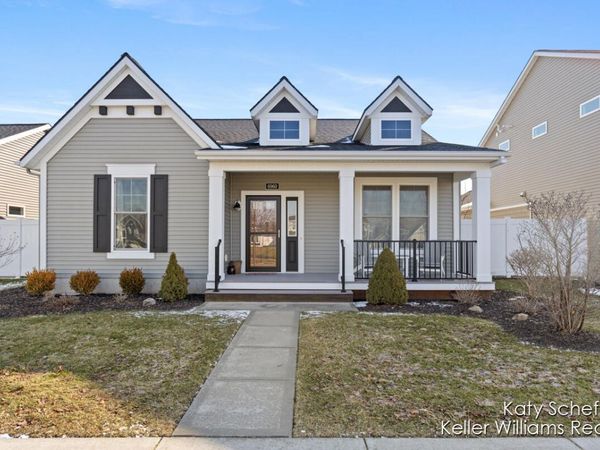 6960 E Rain Garden Lane NE, Rockford, MI 49341