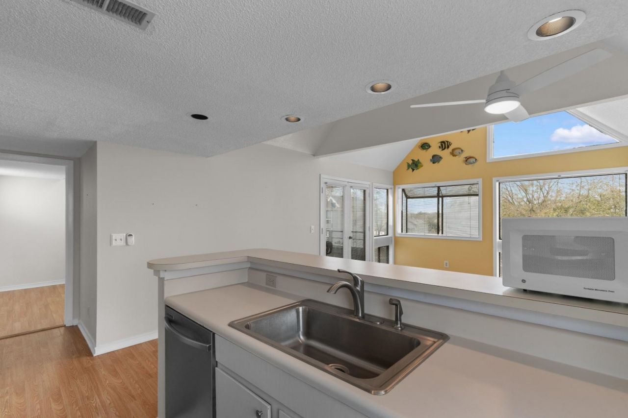 351 Lake Arrowhead Rd.  Photo 7