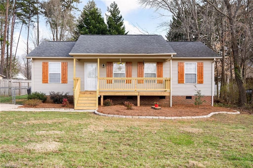 609 Ladford Lane, High Point, NC 27265 Main Photo